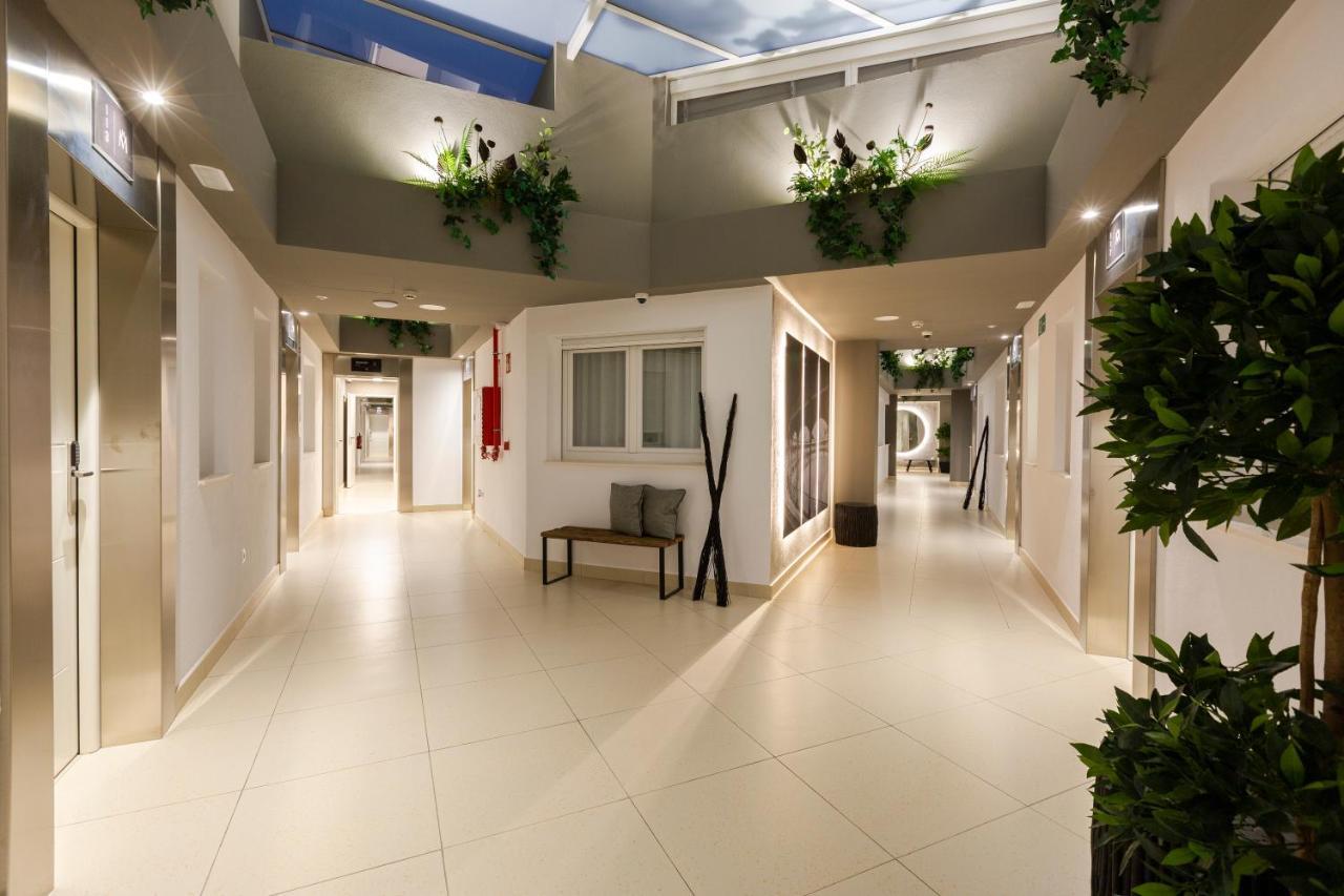 Apartamentos Martalia Arenal روندا المظهر الخارجي الصورة
